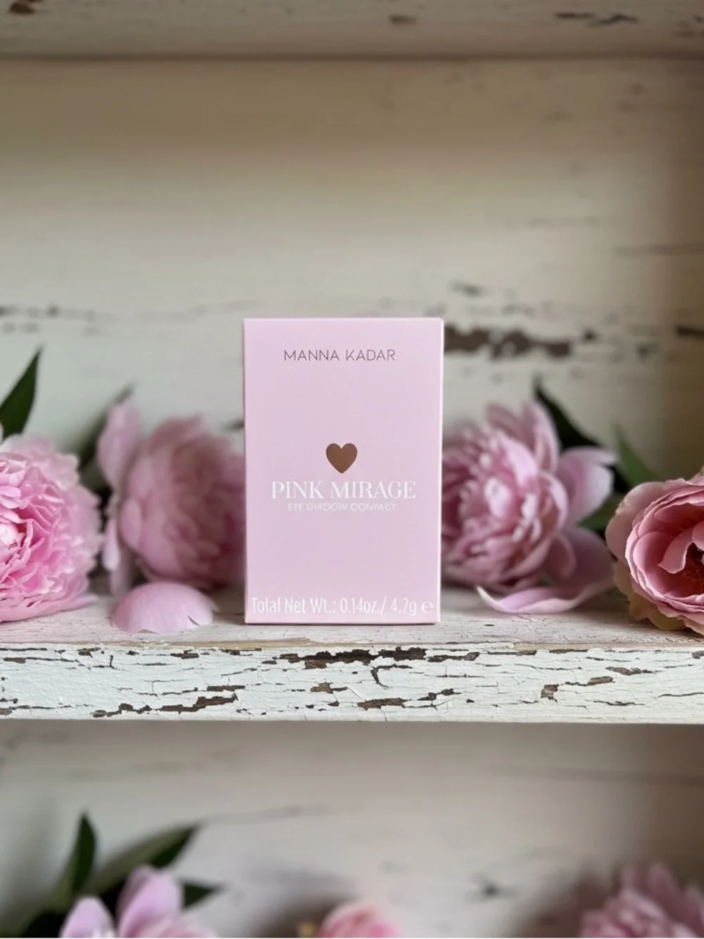 Manna Kadar Pink Mirage Eyeshadow - Six Versatile Shade Palette
